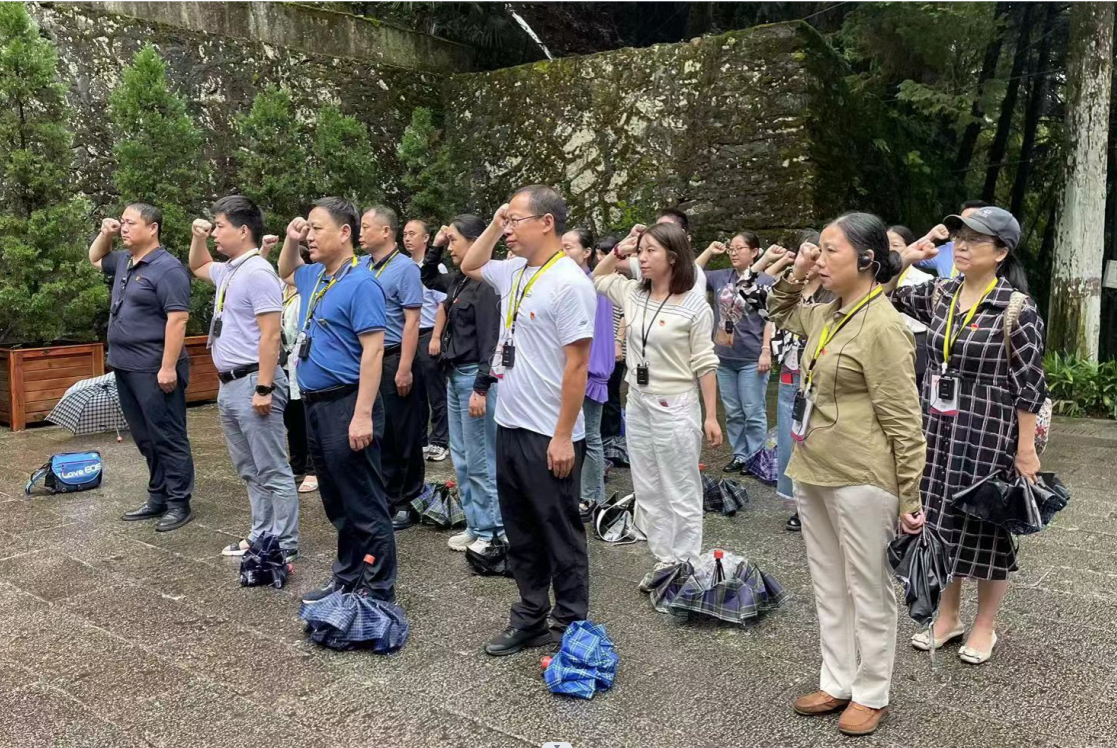 8313c8f7a7d84de4f13fd3cbdc489e2